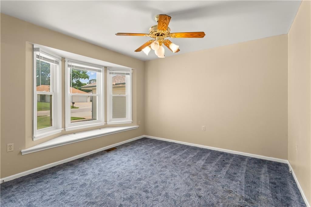 11813 E 47TH Terrace — photo 9