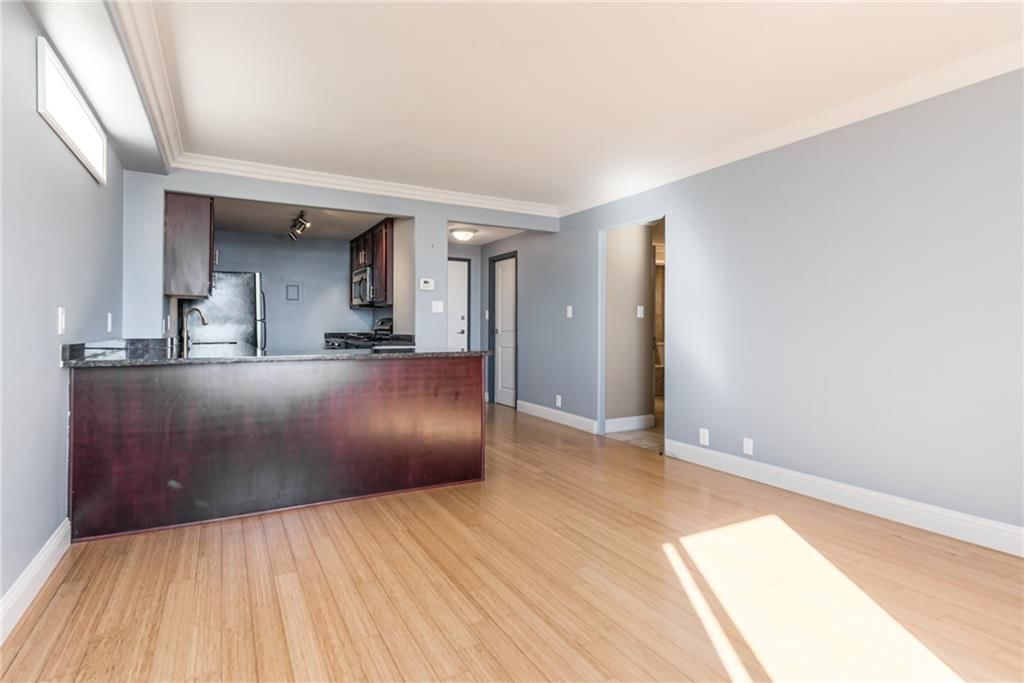 700 E 8th Street — photo 12