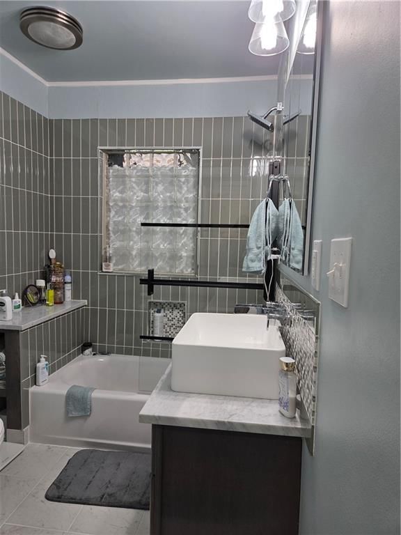 502 E Crandall Street — photo 9