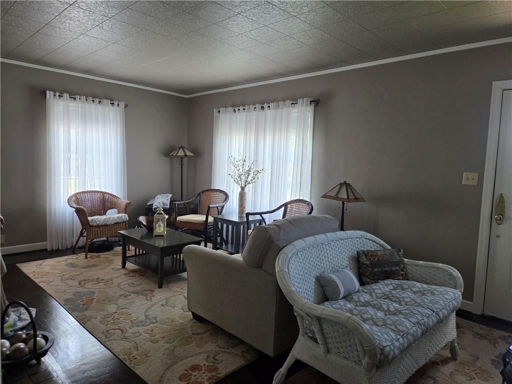 502 E Crandall Street — photo 13