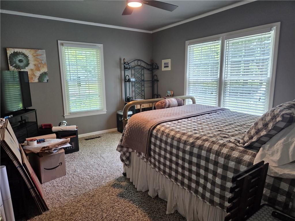 502 E Crandall Street — photo 22