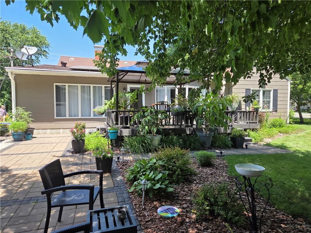502 E Crandall Street — photo 24
