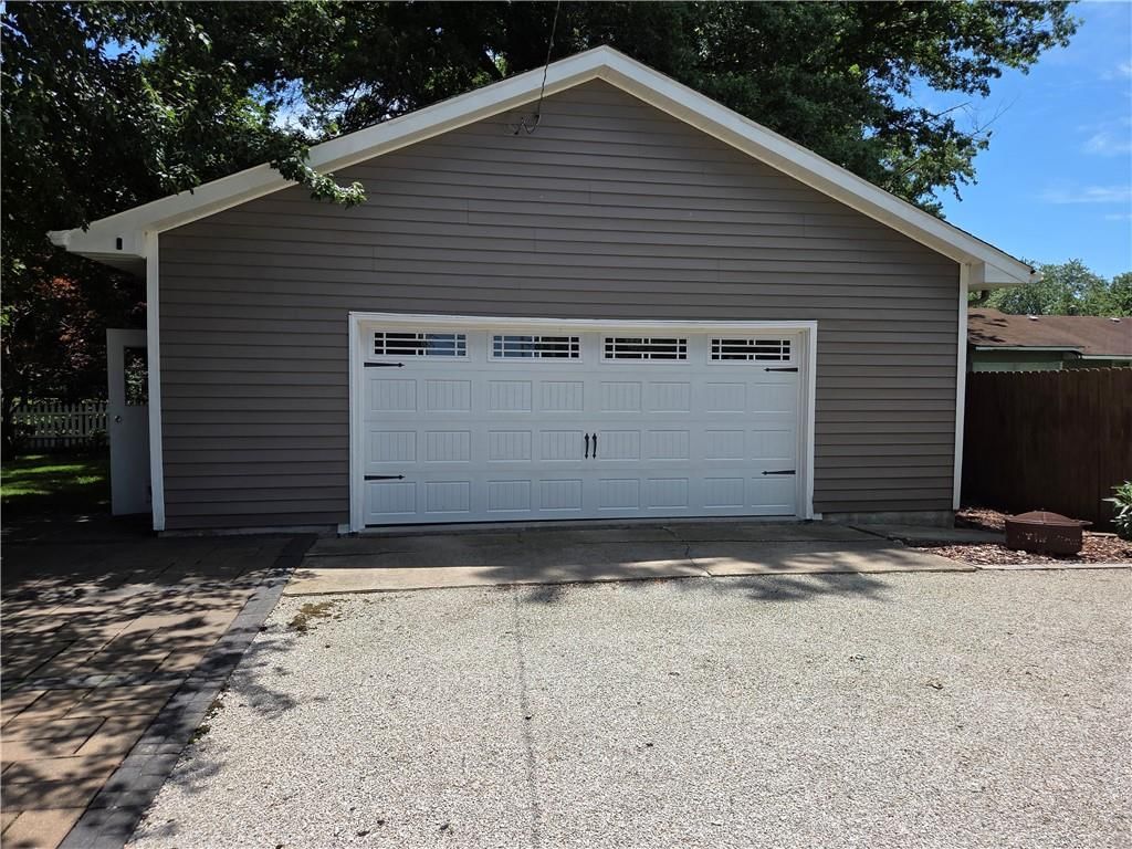 502 E Crandall Street — photo 26