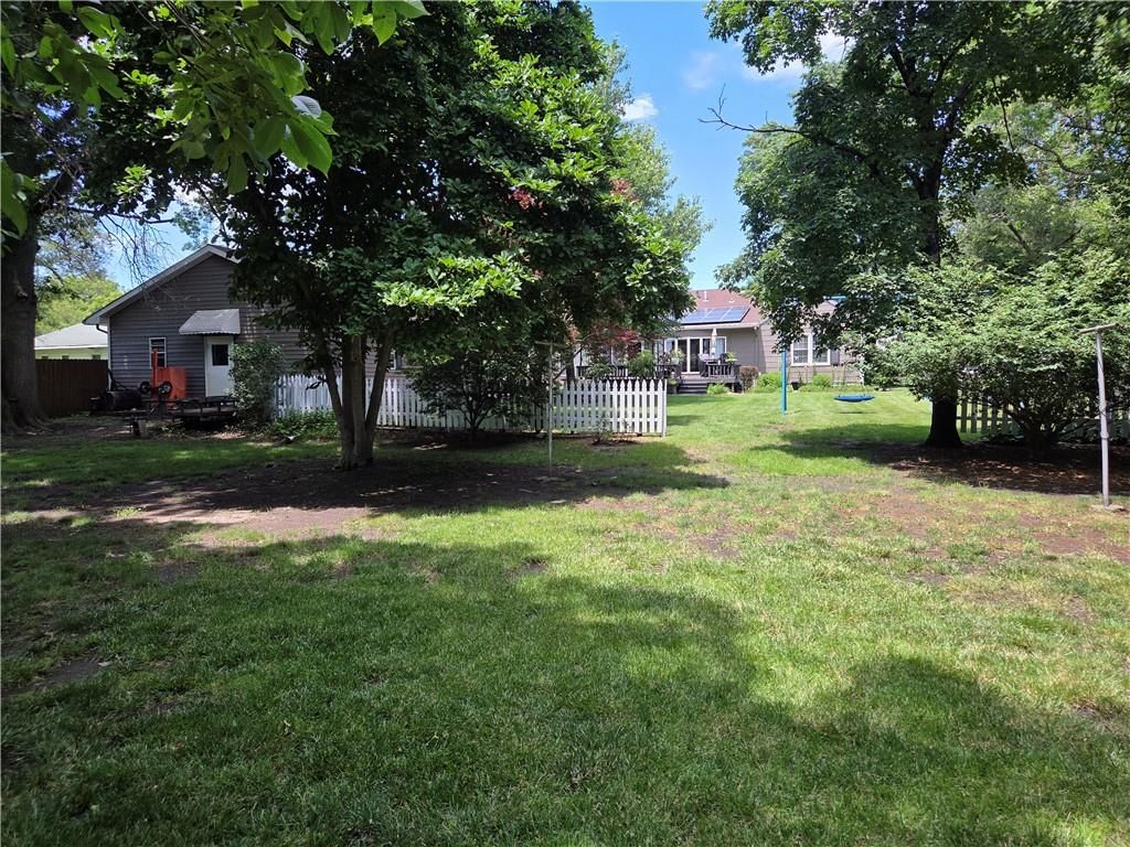 502 E Crandall Street — photo 29