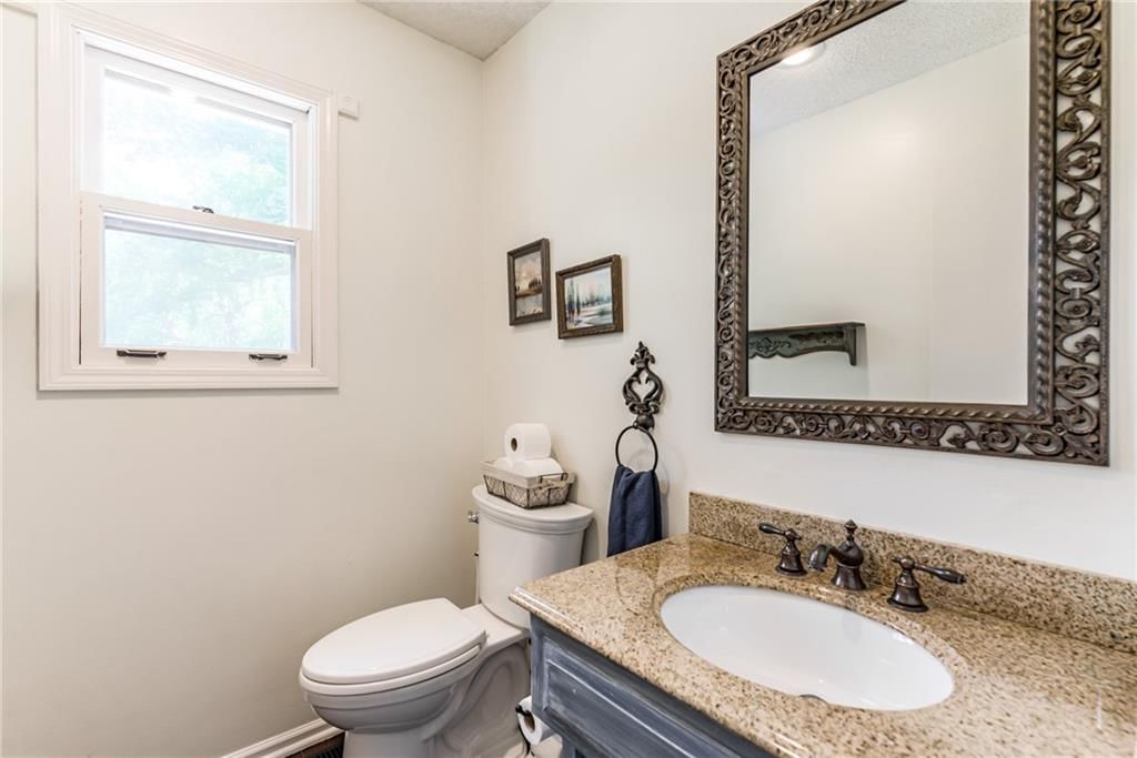 1385 E Meadow Lane — photo 16
