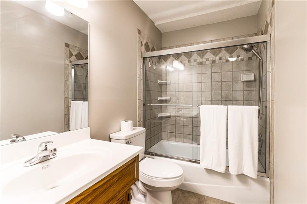 1385 E Meadow Lane — photo 30