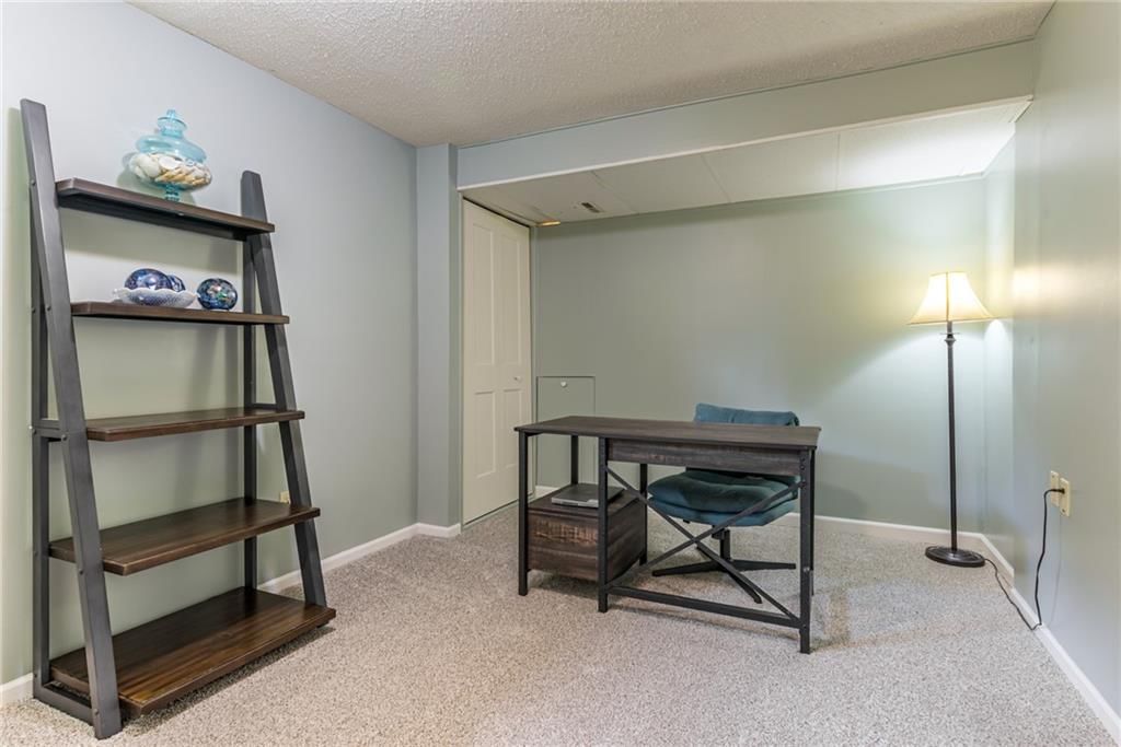 1385 E Meadow Lane — photo 34