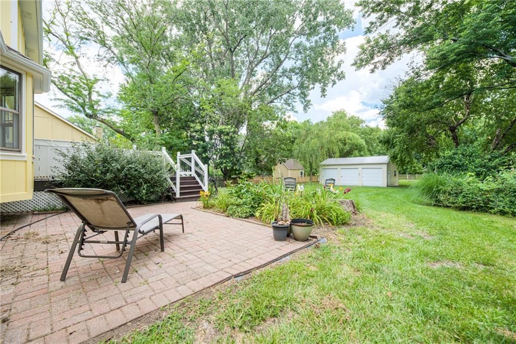 1385 E Meadow Lane — photo 38
