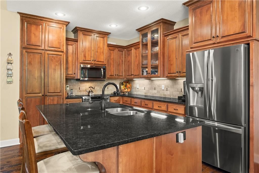 3404 S Wood Avenue — photo 9