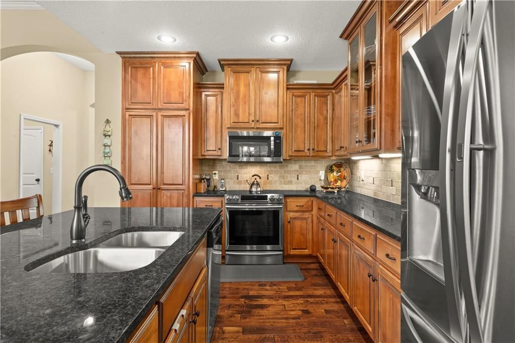3404 S Wood Avenue — photo 12