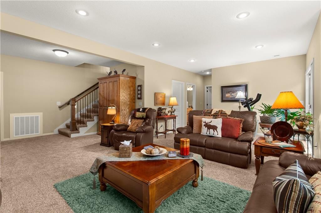 3404 S Wood Avenue — photo 26