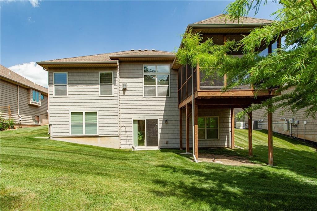 3404 S Wood Avenue — photo 35
