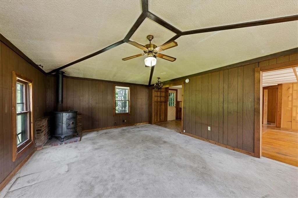 8425 Sterling Avenue — photo 7
