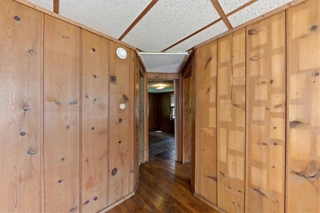 8425 Sterling Avenue — photo 12