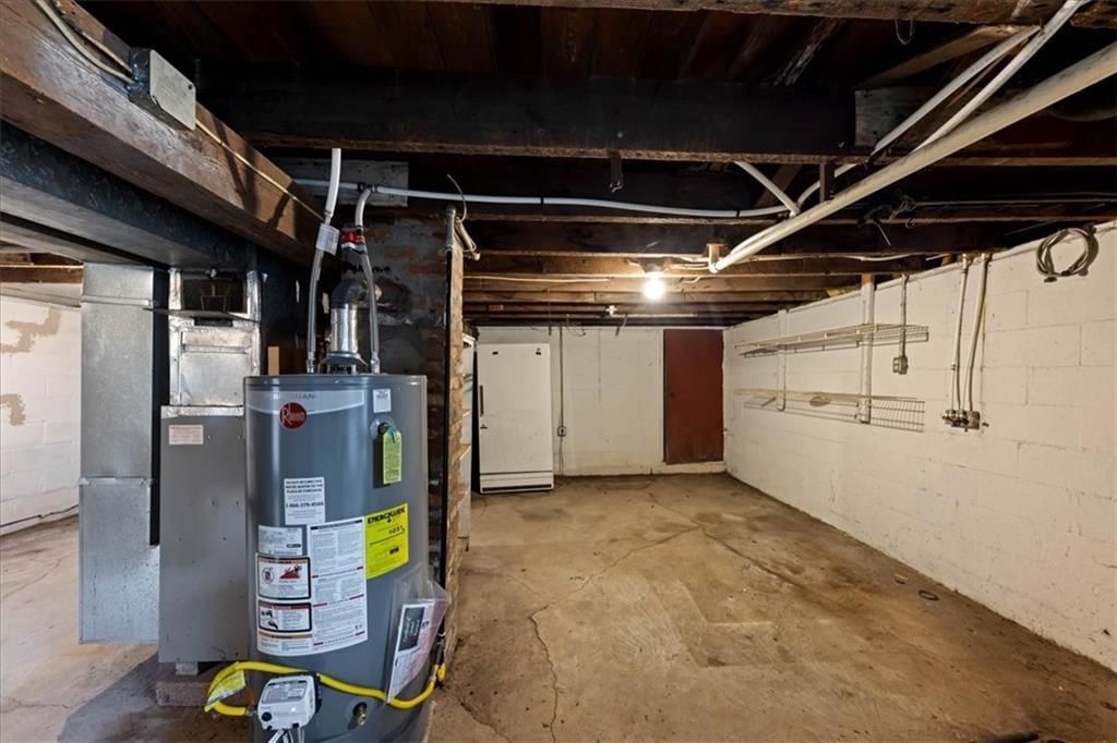 8425 Sterling Avenue — photo 19