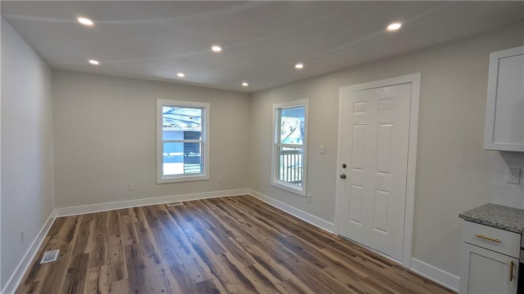 3403 E 62 Street — photo 7