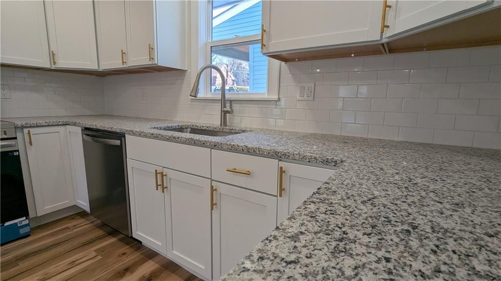 3403 E 62 Street — photo 11