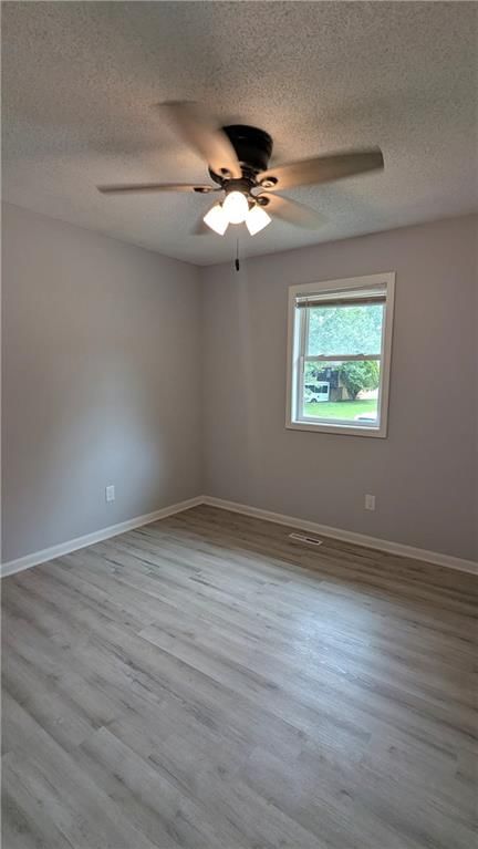 2005 N Plymouth Road — photo 31