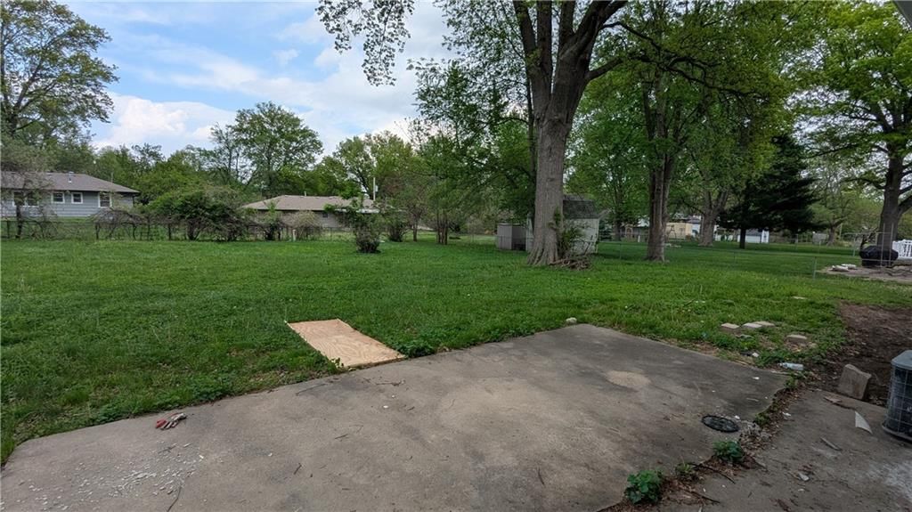 11708 E 75th Street — photo 40