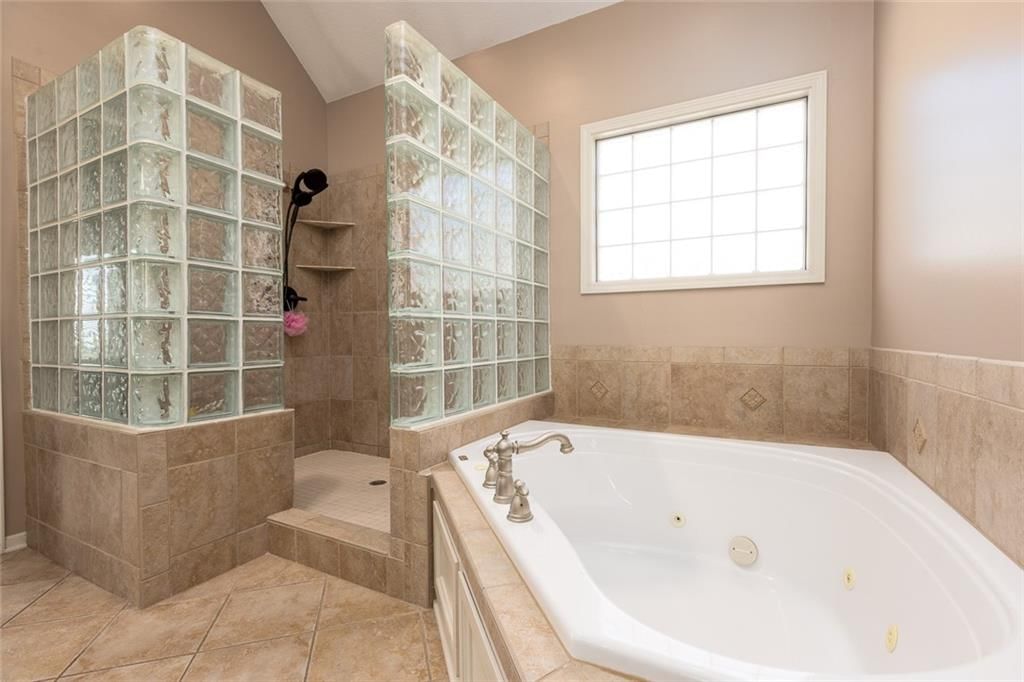 9009 NE 95th Street — photo 27