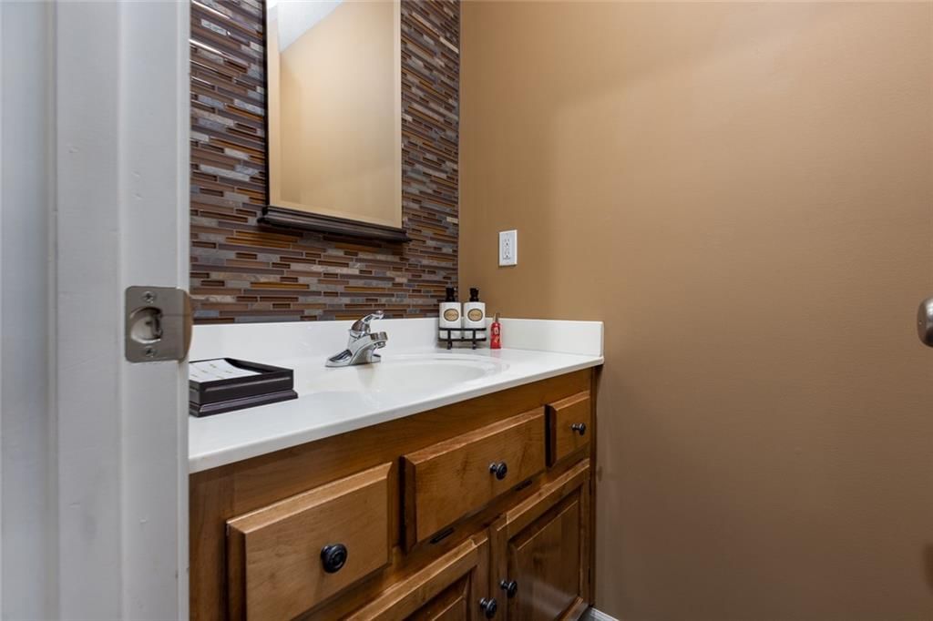 9009 NE 95th Street — photo 46