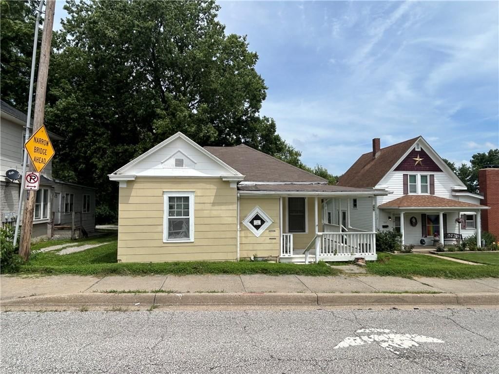 525 S Crysler Avenue — photo 1