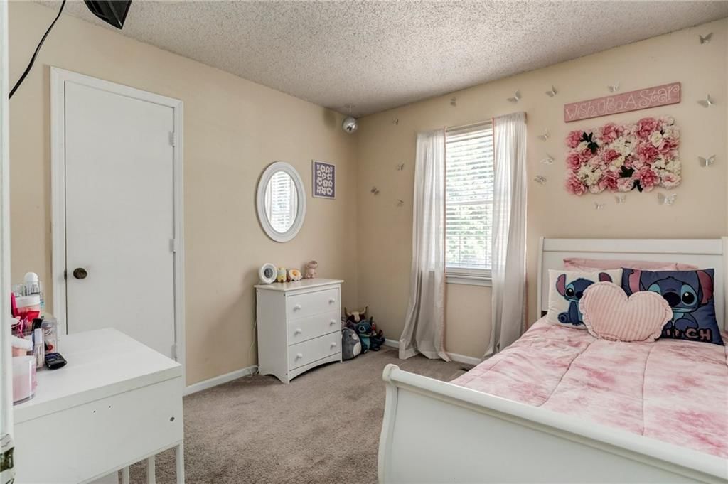 5727 Osage Avenue — photo 17