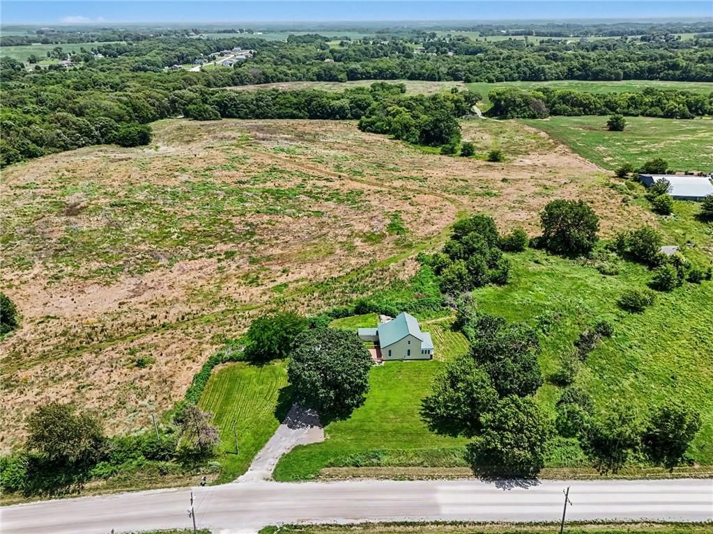 5597 SW County Line Road, Trimble, MO