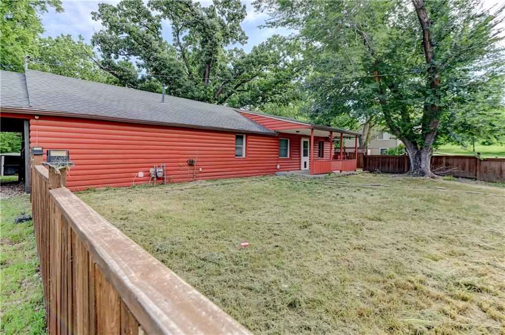 6828 Berry Road — photo 3