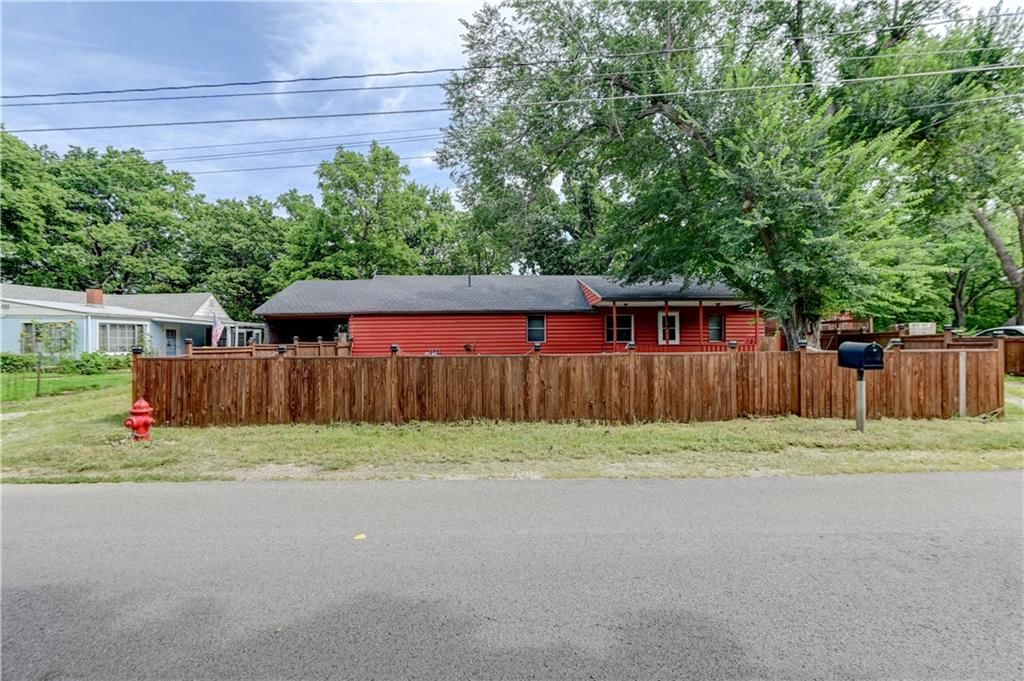 6828 Berry Road — photo 41