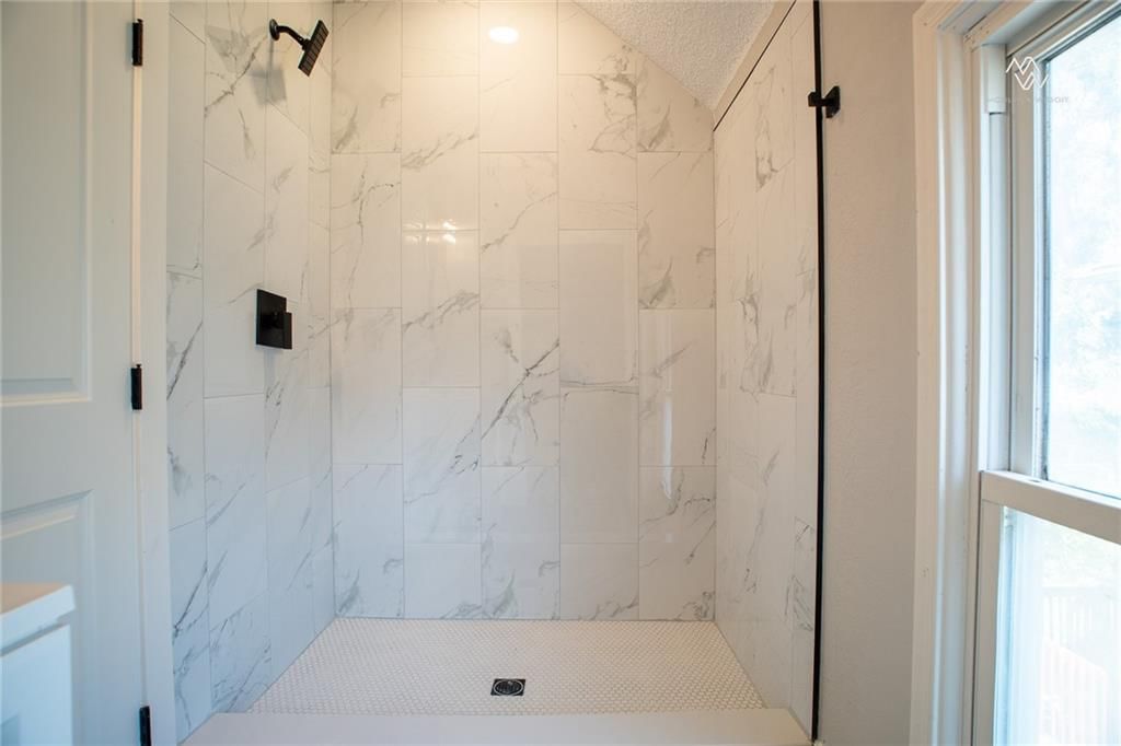 406 Drury Avenue — photo 9