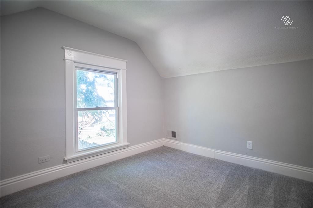 406 Drury Avenue — photo 11