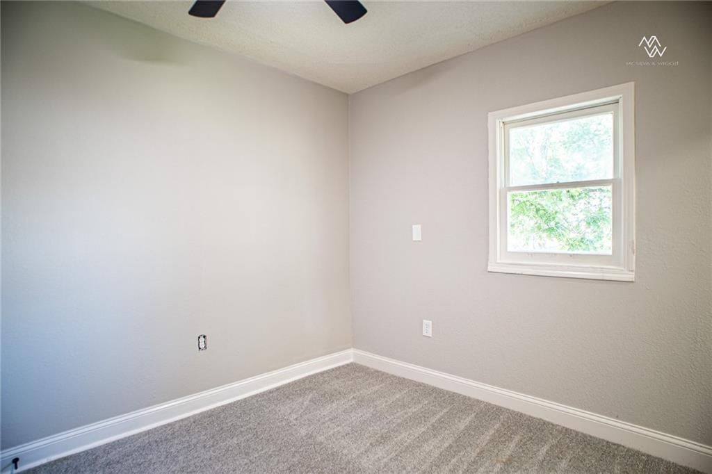 406 Drury Avenue — photo 18
