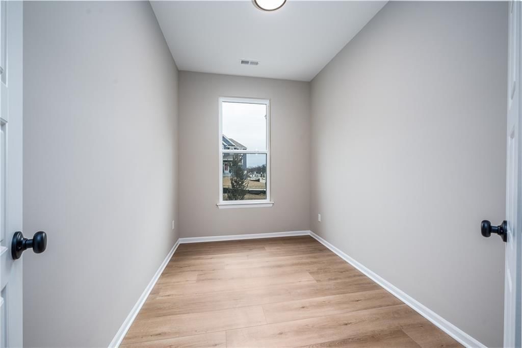 3414 N 130th Street — photo 9