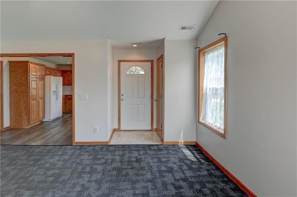 2802 Easton Street — photo 8