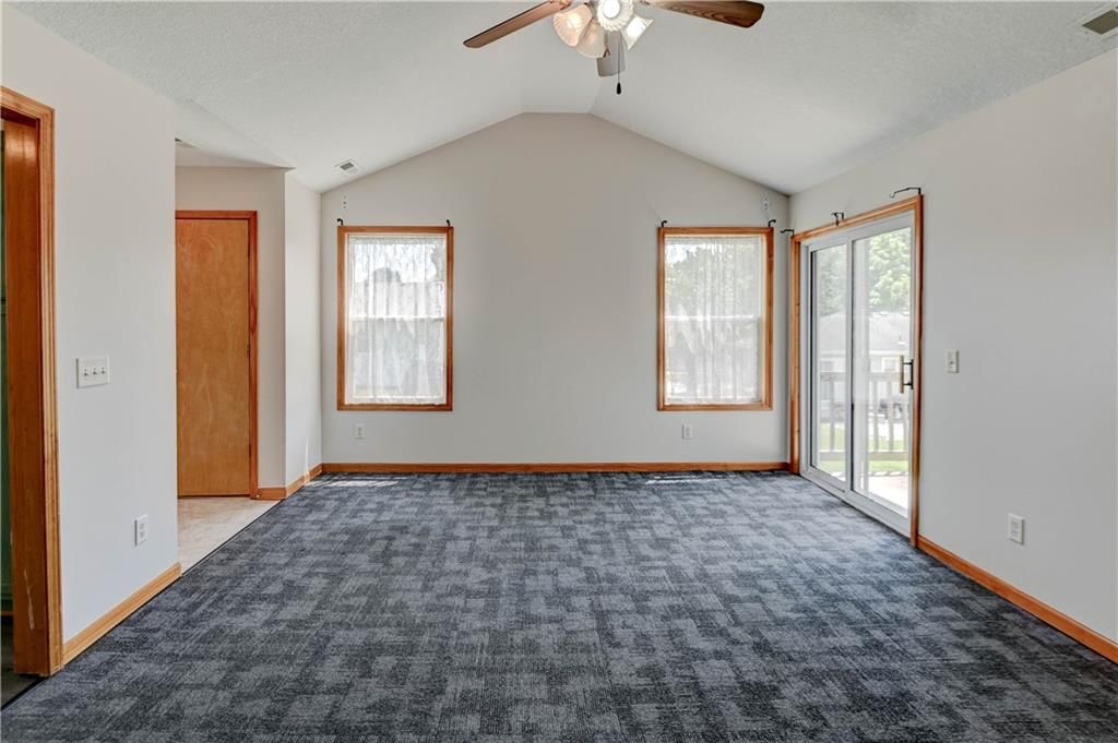 2802 Easton Street — photo 10