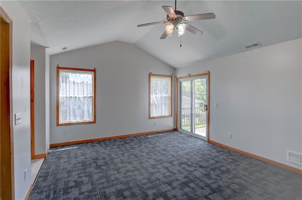 2802 Easton Street — photo 14