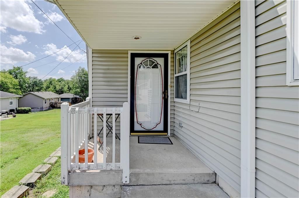2802 Easton Street — photo 34