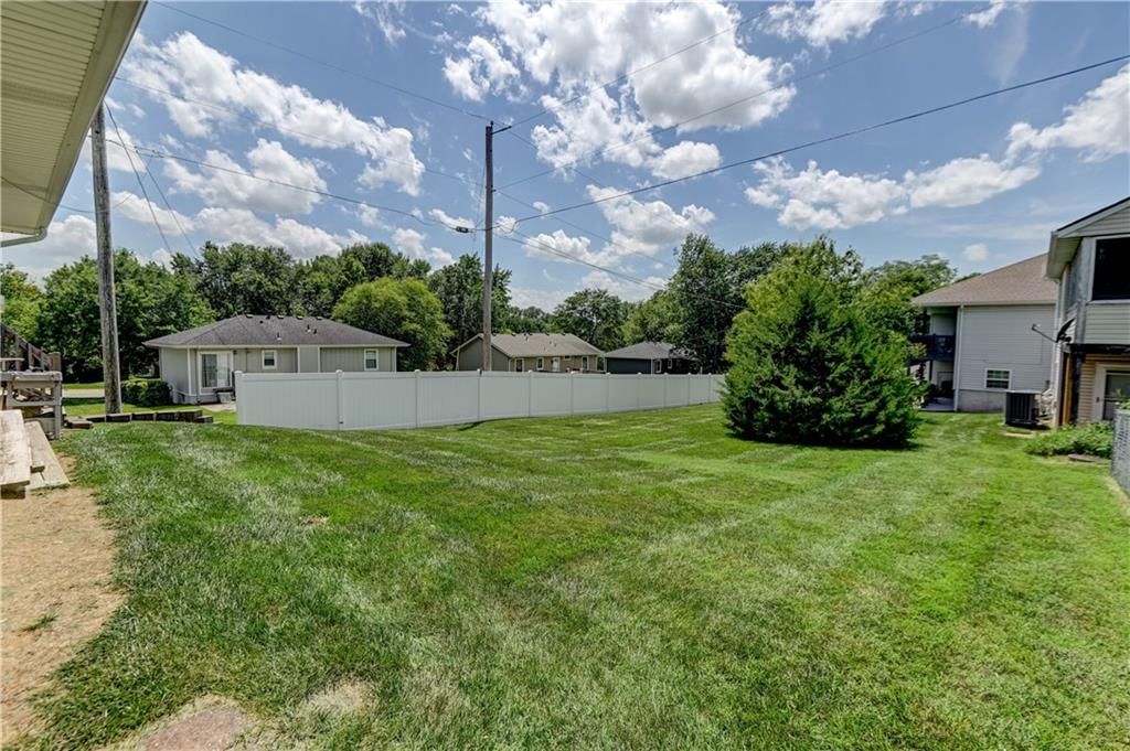2802 Easton Street — photo 36