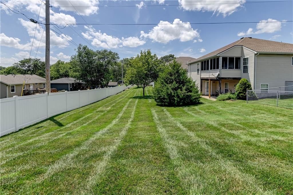 2802 Easton Street — photo 37