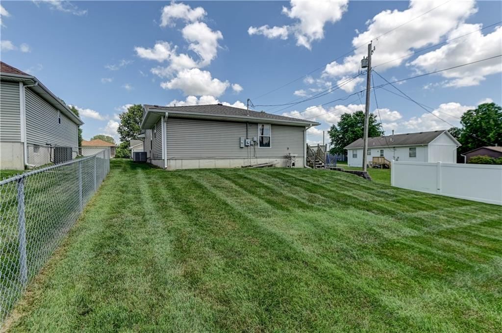 2802 Easton Street — photo 43