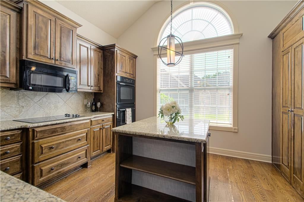 16877 S Bradley Drive — photo 15