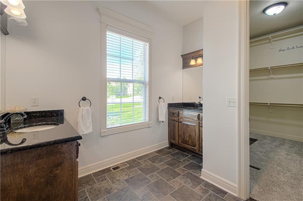 16877 S Bradley Drive — photo 24
