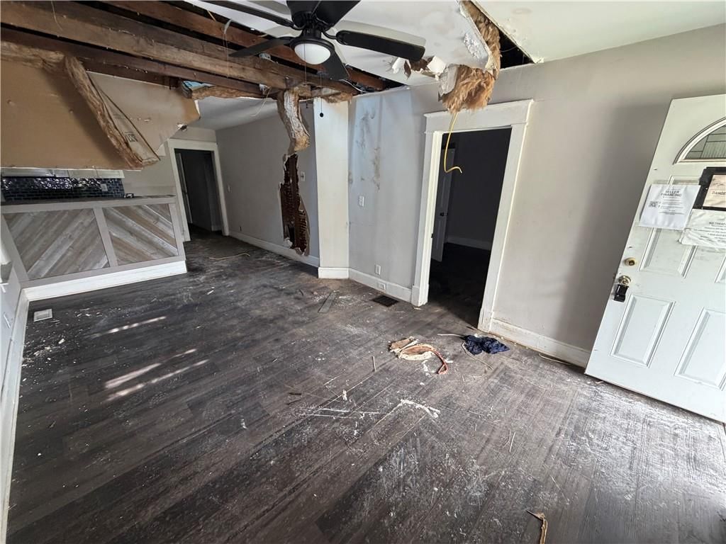 203 N Crysler Avenue — photo 7