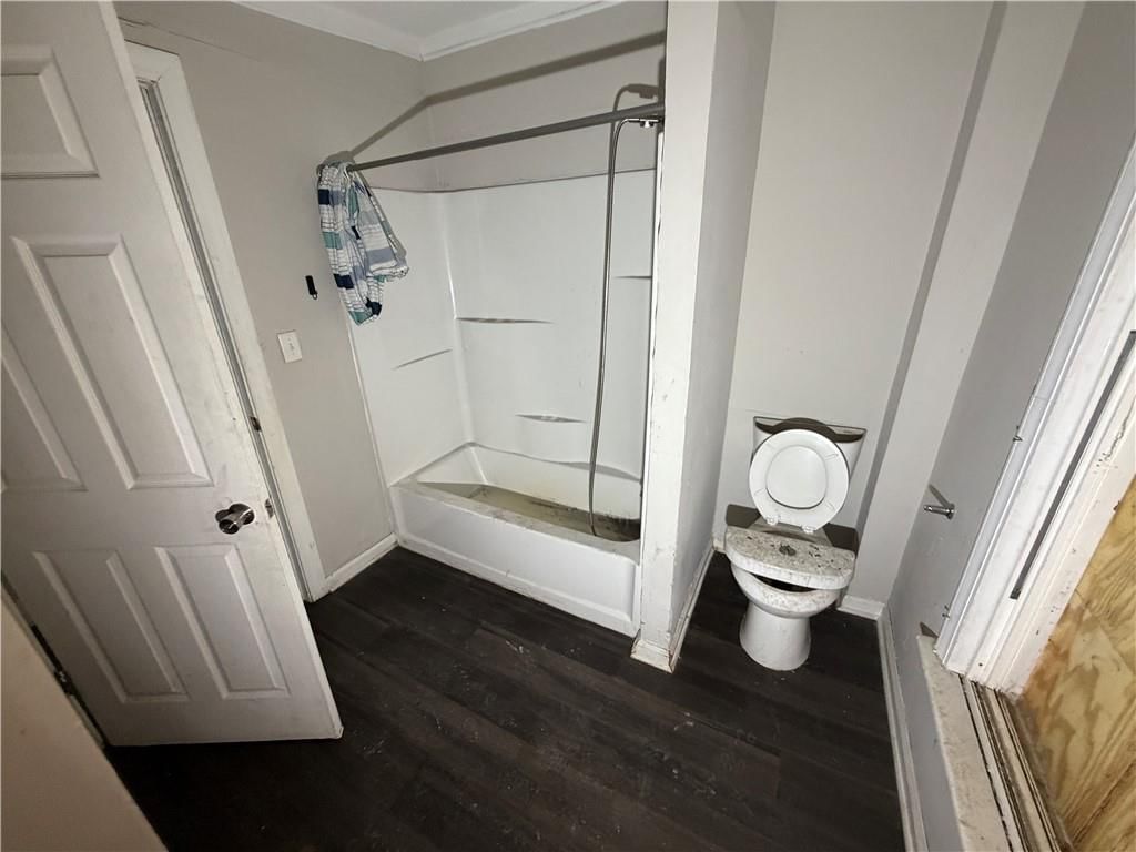 203 N Crysler Avenue — photo 12