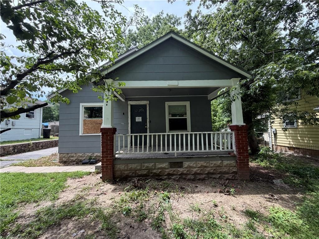 206 S Hardy Avenue — photo 1