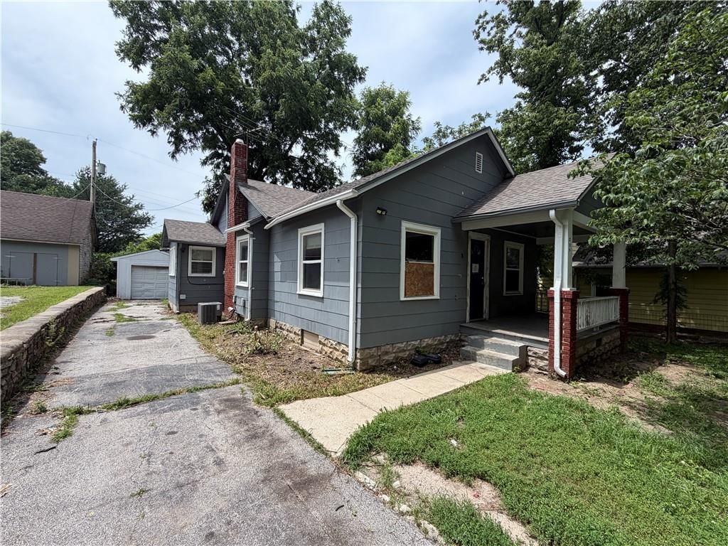 206 S Hardy Avenue — photo 3