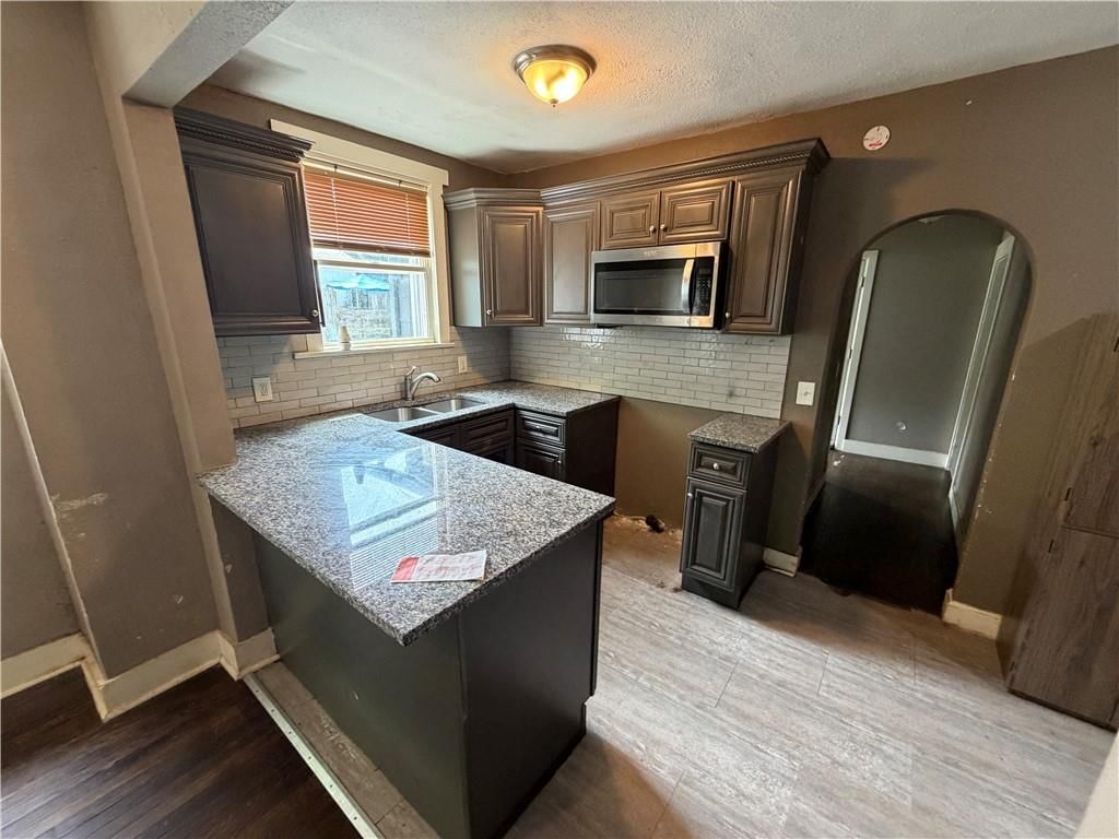 206 S Hardy Avenue — photo 9