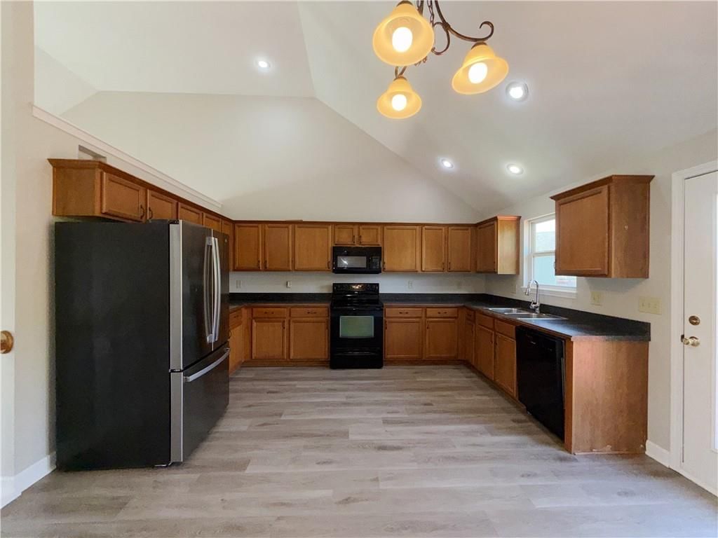 5101 NW 93rd Street — photo 7