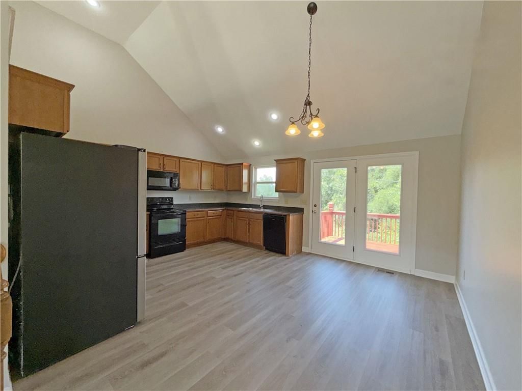 5101 NW 93rd Street — photo 8